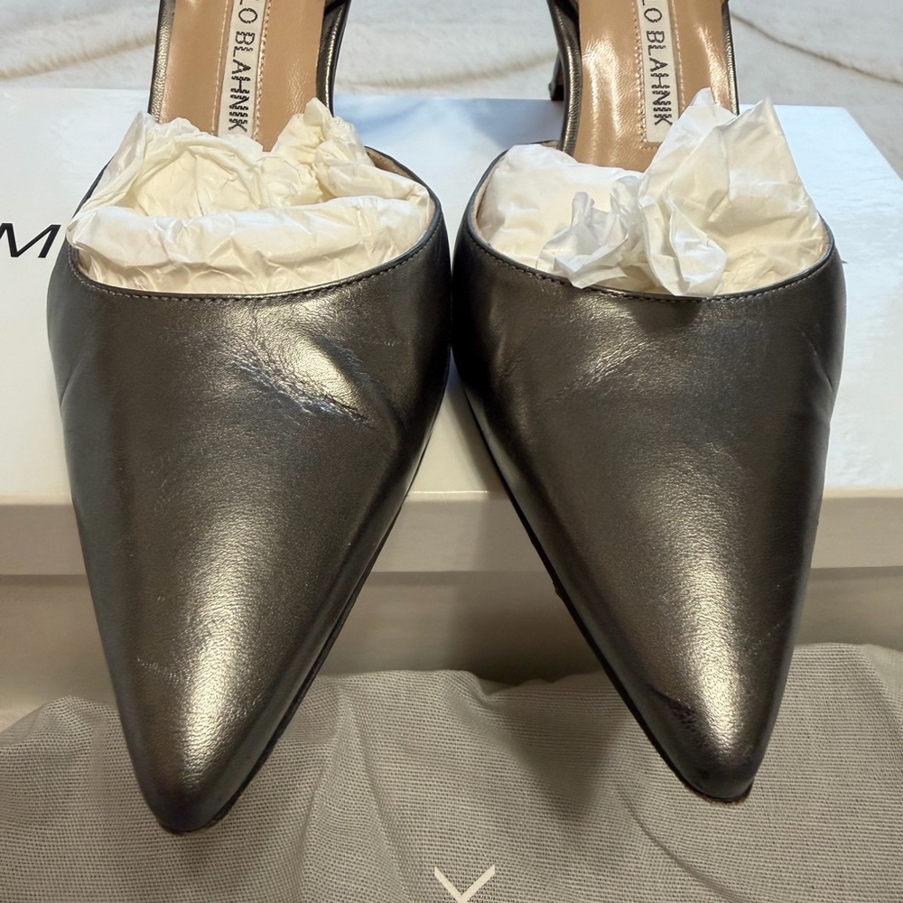 $995 Manolo Blahnik Metallic Silver Gray Slingback Heels 37 7 - Picture 5 of 10